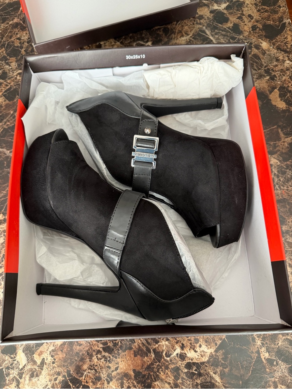 Brand new G by Guess platform heels size 6.5 M - Picture 2 of 5